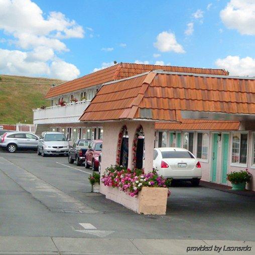 Hollister Inn Zewnętrze zdjęcie