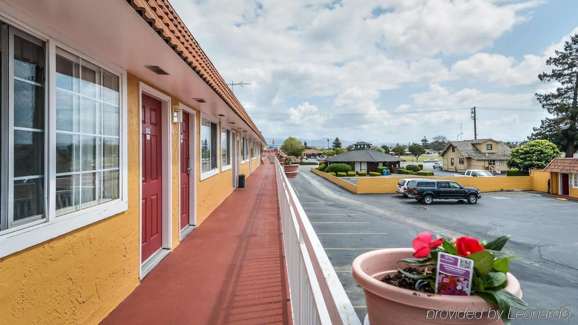 Hollister Inn Zewnętrze zdjęcie